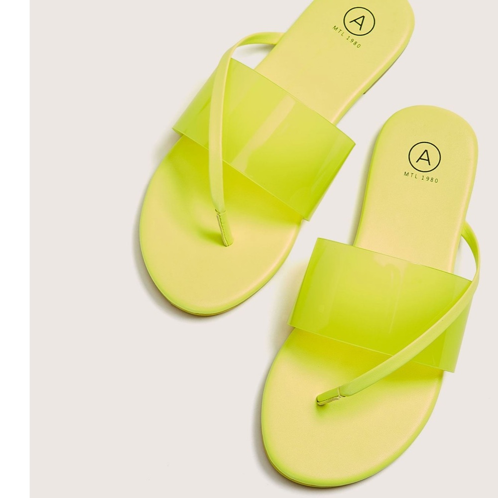 ⭐️FREE WITH PURCHASE⭐️ 
Neon Jelly Sandals